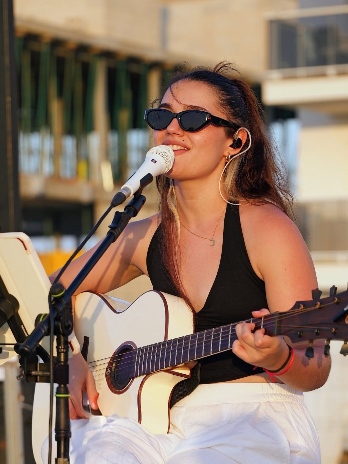 Marta Vocalista & guitarrista